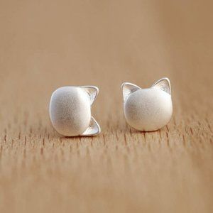 3/$25 🏷️ 925 Sterling Silver Minimal Cat Earrings Studs Cat Animal Jewelry